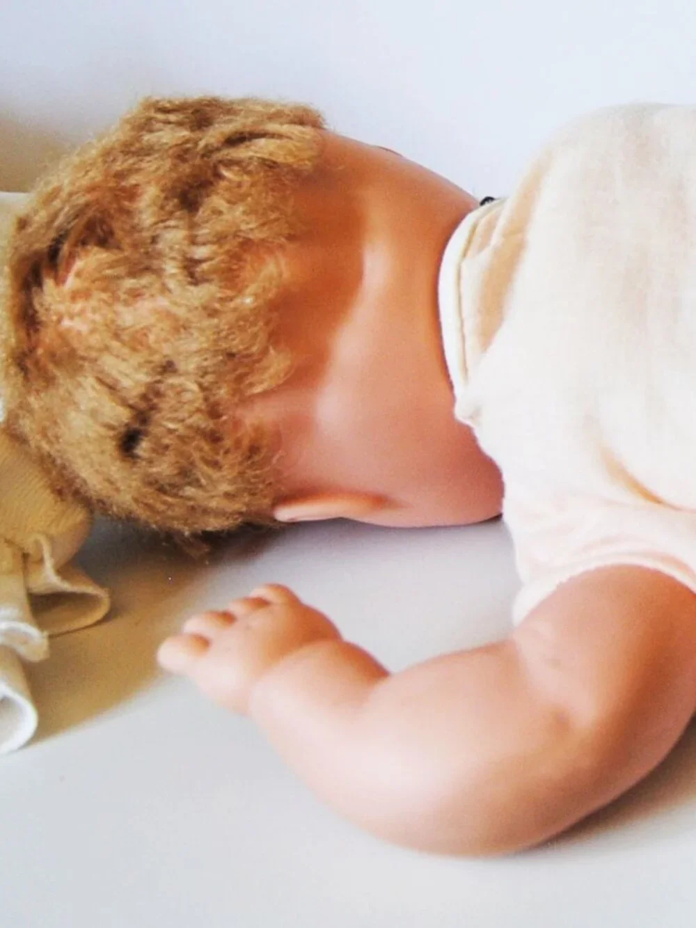 Vintage 1960s Cloth‑Body Baby Doll – Baby Dear Style Clone – Uneeda/Sayco Type